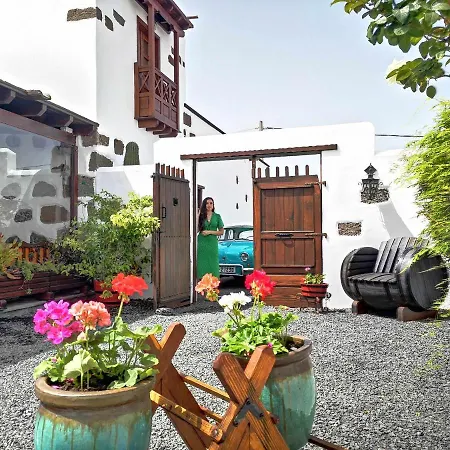 Casa Emblematica Garaday Lanzarote 컨트리하우스