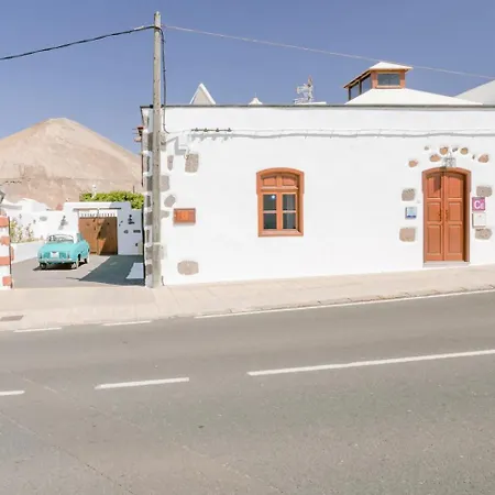 Casa Emblematica Garaday Lanzarote. Venkovský dům Tinajo
