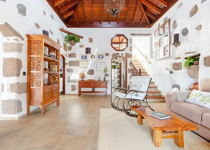 Casa Emblemática Garaday Lanzarote * Tinajo