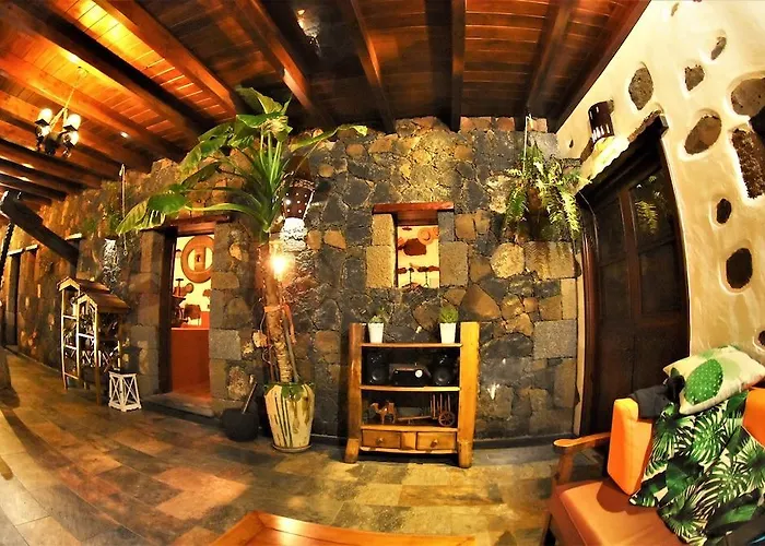 Casa Emblemática Garaday Lanzarote * Tinajo